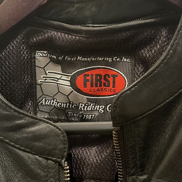 First Manufacturing co leather motorcycle jacket - Picture 4 of 8